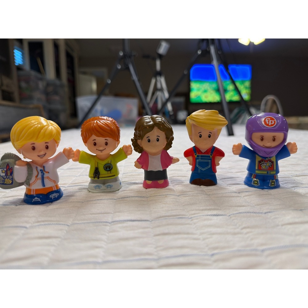 Fisher-Price Little People‎ Lot of 5 Figures Race Car Driver Overalls Backpack